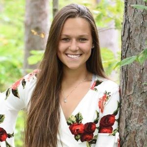 Meet your Posher, Leah